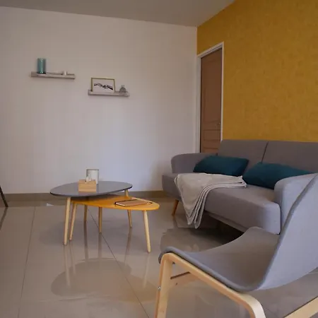 Maison Renovee Au Calme Dannevoux