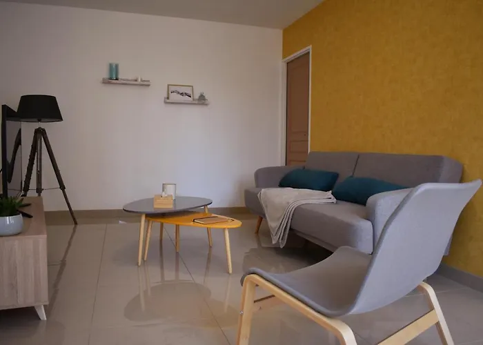 Maison Renovee Au Calme Dannevoux